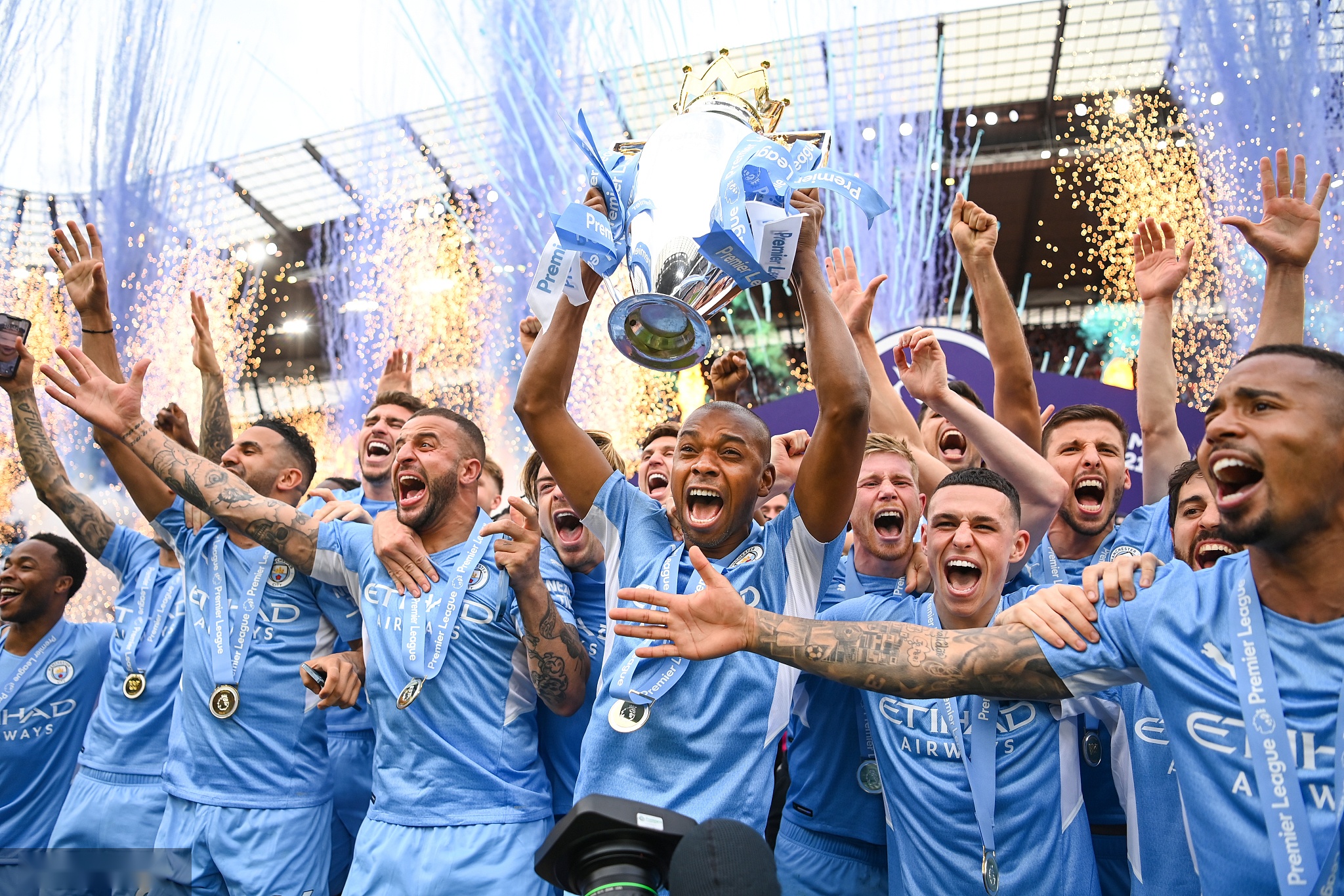 里的策略 里的策略